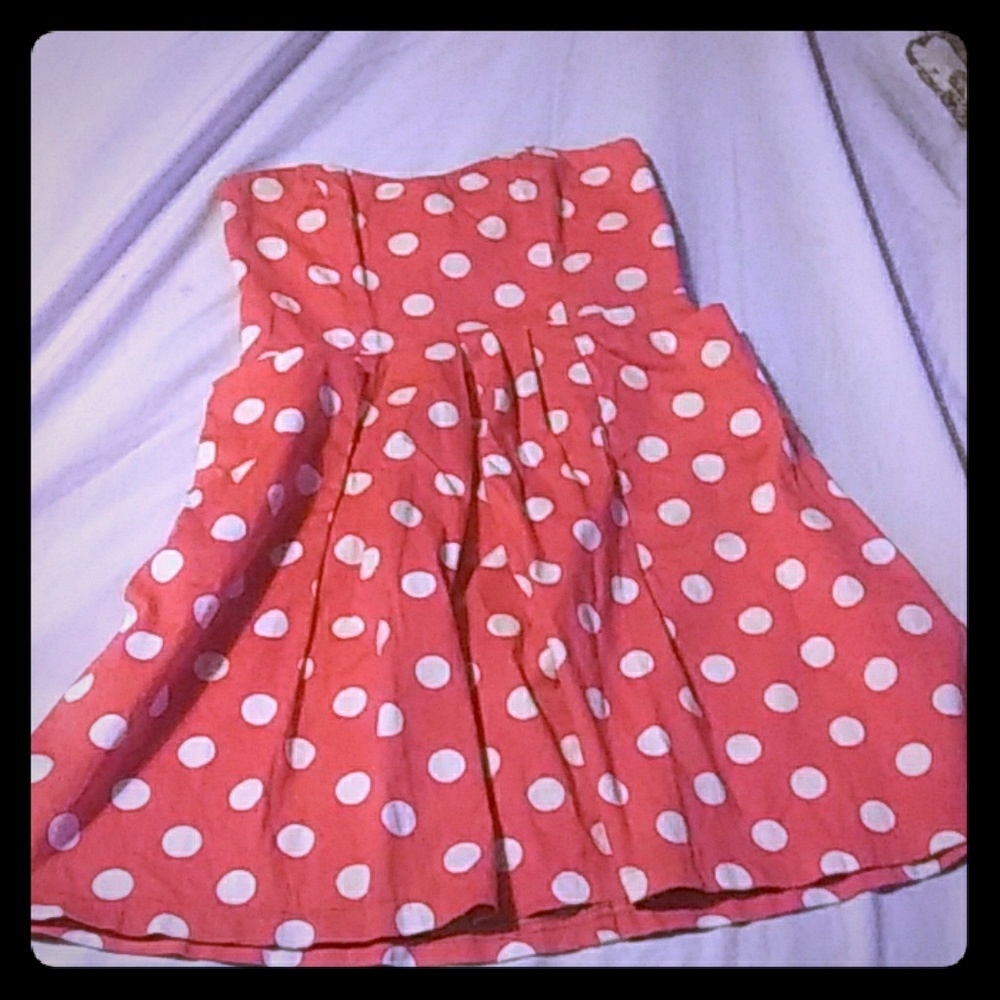 An light pink pokadot dress